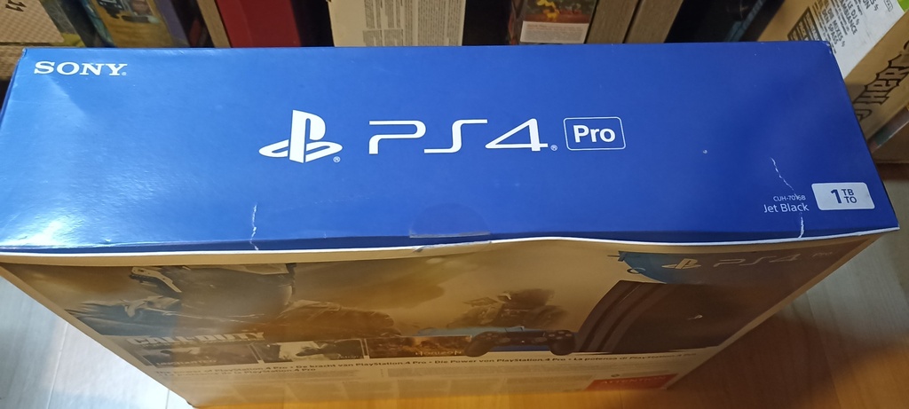 PS4 Pro 